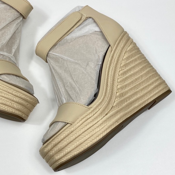Kendall + Kylie Platform Wedge Strappy San… - Picture 5 of 8